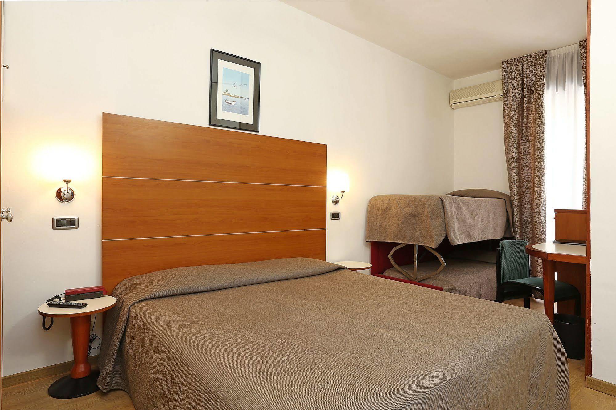 בולוניה Hotel Corticella מראה חיצוני תמונה
